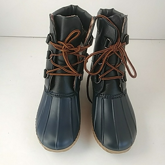 New Duck Rain Boots - Picture 3 of 8